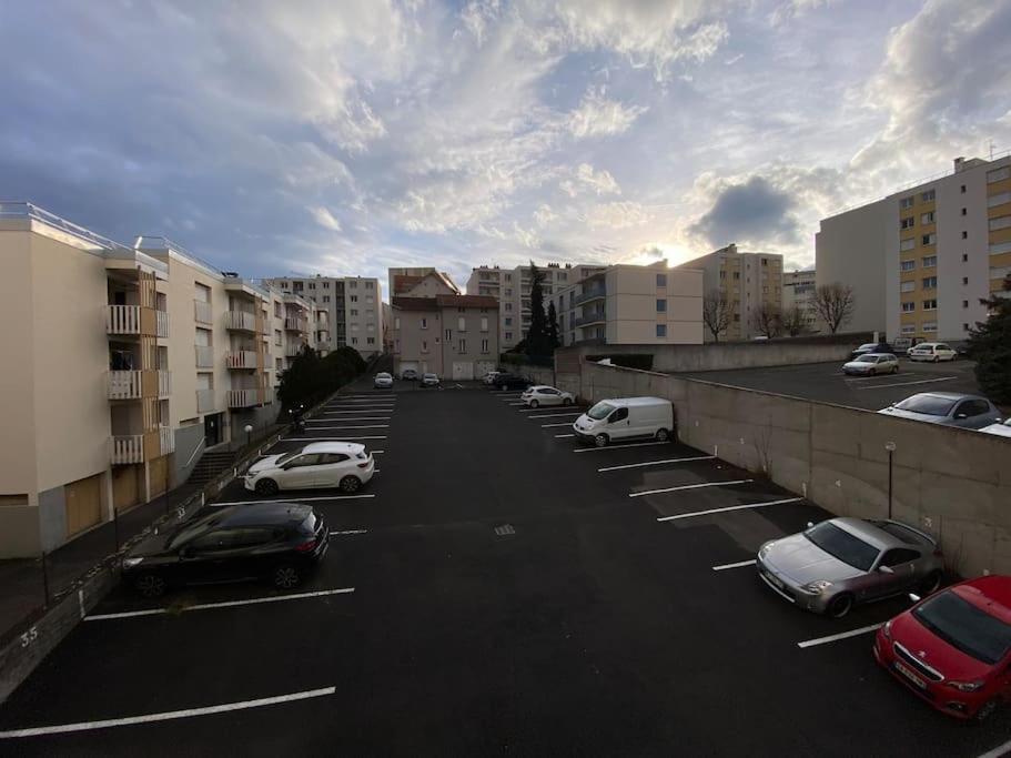 Ferienwohnung Grand F3 Tres Lumineux, Proche Gare, Avec Parking Proudhon Clermont-Ferrand Exterior foto