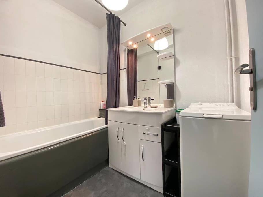 Ferienwohnung Grand F3 Tres Lumineux, Proche Gare, Avec Parking Proudhon Clermont-Ferrand Exterior foto